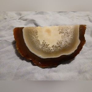 Agate, quartz standing geode